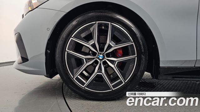 BMW 5 Series (G60) 520i Special Edition 2025 — фото 5