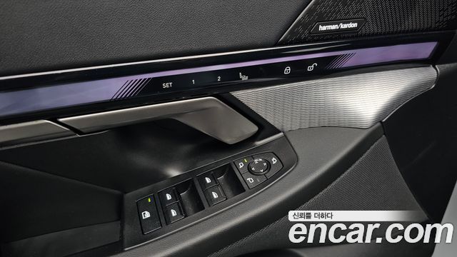 BMW 5 Series (G60) 520i Special Edition 2025 — фото 30