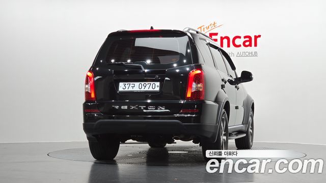 KG Mobility (SsangYong) Rexton W 2.2 4WD RX7 Luxury 2016 — фото 4