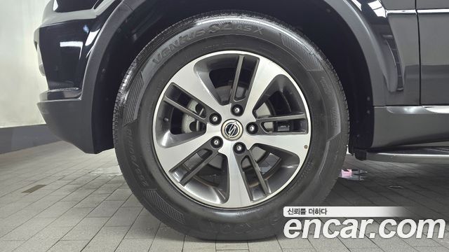 KG Mobility (SsangYong) Rexton W 2.2 4WD RX7 Luxury 2016 — фото 5