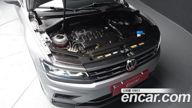 Volkswagen Tiguan Allspace 2.0 TDI Prestige 2020 — фото 6