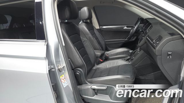 Volkswagen Tiguan Allspace 2.0 TDI Prestige 2020 — фото 11