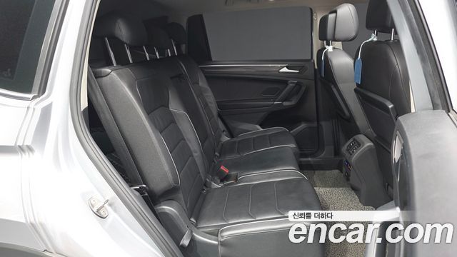 Volkswagen Tiguan Allspace 2.0 TDI Prestige 2020 — фото 12