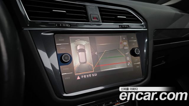 Volkswagen Tiguan Allspace 2.0 TDI Prestige 2020 — фото 15