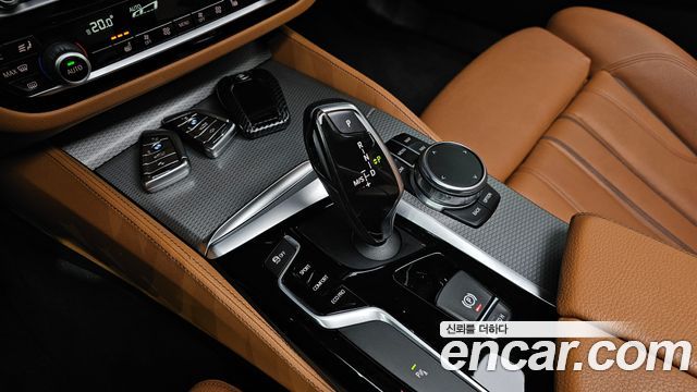 BMW 5 Series (G30) 520d M Sport package 2017 — фото 9