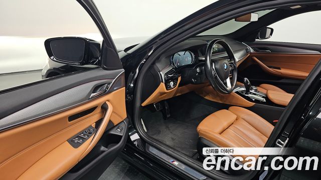 BMW 5 Series (G30) 520d M Sport package 2017 — фото 10