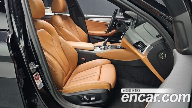 BMW 5 Series (G30) 520d M Sport package 2017 — фото 26