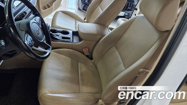 Kia Carnival 9-Seater Luxury 2019 — фото 21