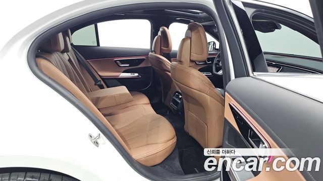 Mercedes-Benz E-Class (W214) E200 AMG Line 2026 — фото 11
