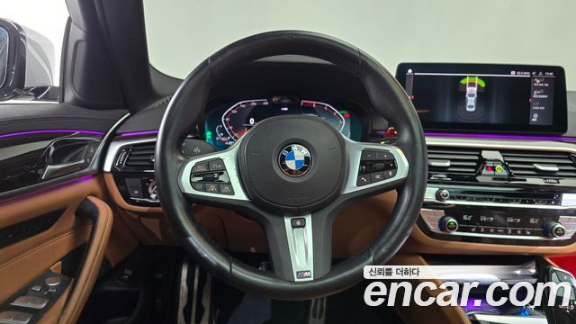 BMW 5 Series (G30) 520i M Sport 2022 — фото 13
