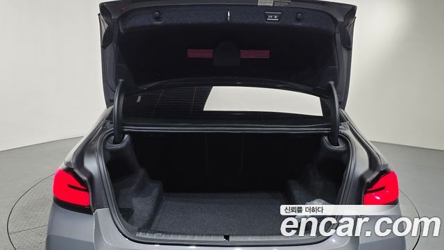 BMW 5 Series (G30) 520i M Sport 2022 — фото 19