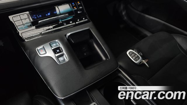 Hyundai Grandeur (IG) 3.0 LPi Rent Car Exclusive 2022 — фото 9