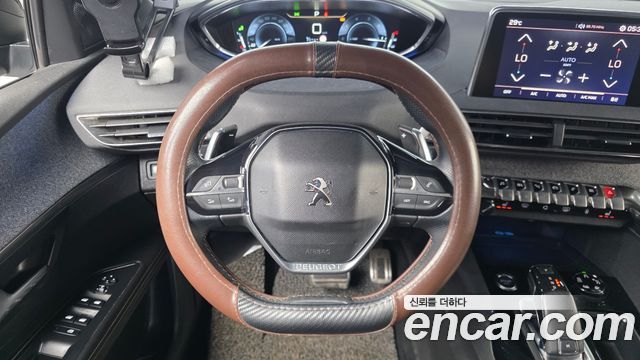 Peugeot 5008 (II) 1.6 BlueHDi GT Line 2019 — фото 17