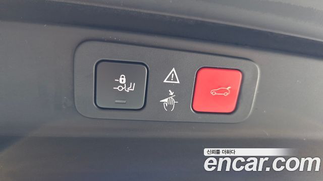 Peugeot 5008 (II) 1.6 BlueHDi GT Line 2019 — фото 36