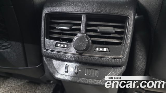 Peugeot 5008 (II) 1.6 BlueHDi GT Line 2019 — фото 38