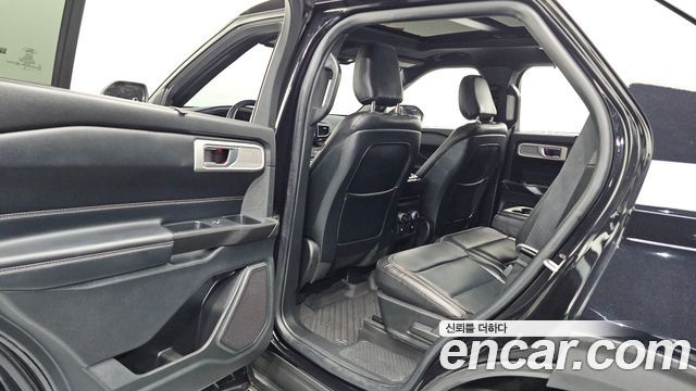 Ford Explorer (VI) 2.3 LimIted 4WD 2020 — фото 11