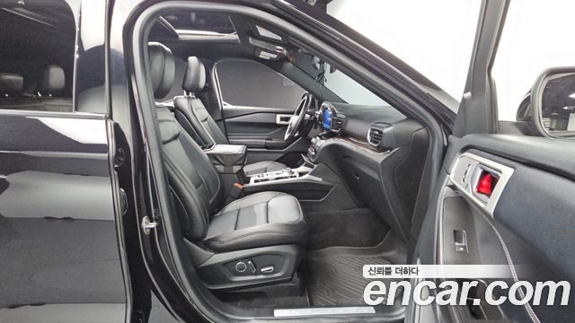 Ford Explorer (VI) 2.3 LimIted 4WD 2020 — фото 12