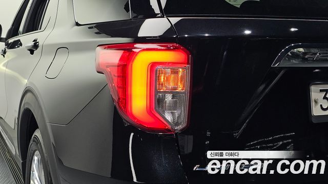 Ford Explorer (VI) 2.3 LimIted 4WD 2020 — фото 23