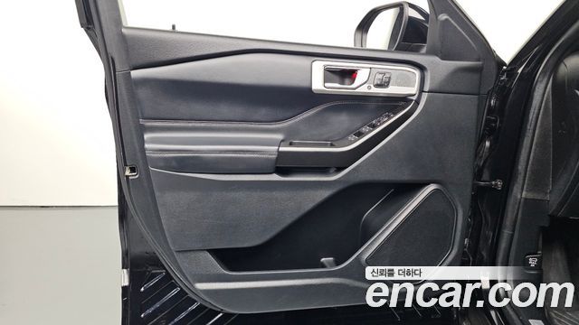 Ford Explorer (VI) 2.3 LimIted 4WD 2020 — фото 24