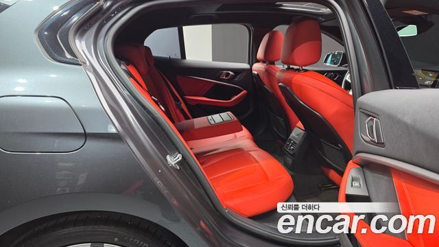 BMW 1 Series (F40) 120i M Sports 2021 — фото 11