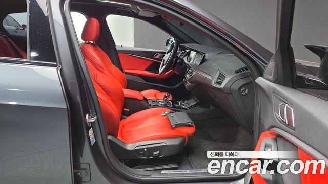 BMW 1 Series (F40) 120i M Sports 2021 — фото 26