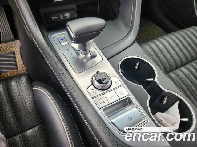 Genesis G70 2.0T AWD Elite 2020 — фото 13