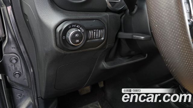Jeep Wrangler (JL) 2.0 Overland Power Top 4Door 2020 — фото 17