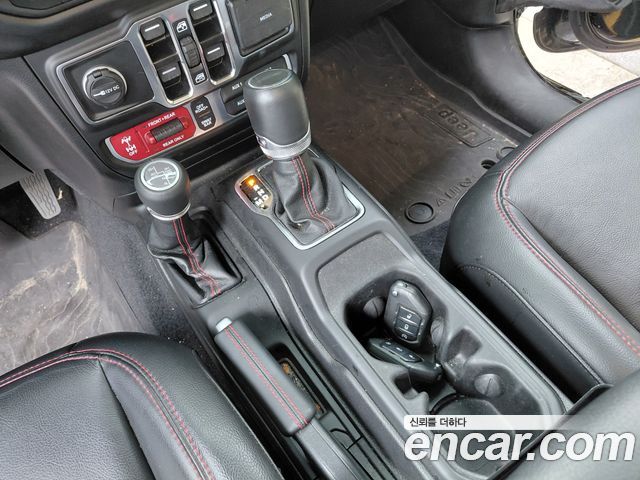 Jeep Gladiator (JT) 3.6 Rubicon 2023 — фото 15