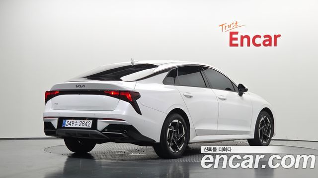 Kia K5 (III) 2.0 Noblesse 2024 — фото 2