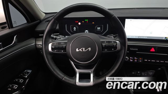 Kia K5 (III) 2.0 Noblesse 2024 — фото 13