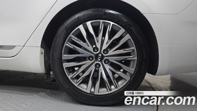 Kia K7 Premier 2.5 GDI Noblesse 2020 — фото 21