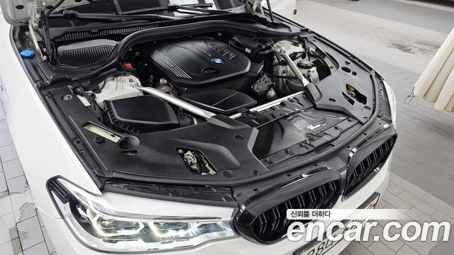 BMW 5 Series (G30) 520d xDrive M Sport Package Plus 2019 — фото 6
