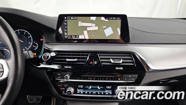 BMW 5 Series (G30) 520d xDrive M Sport Package Plus 2019 — фото 14