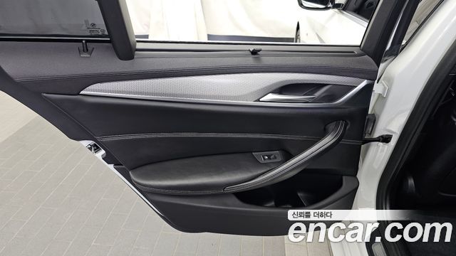 BMW 5 Series (G30) 520d xDrive M Sport Package Plus 2019 — фото 25