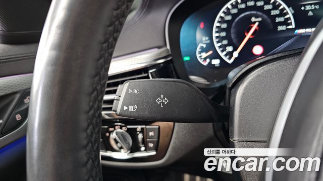 BMW 5 Series (G30) 520d xDrive M Sport Package Plus 2019 — фото 29
