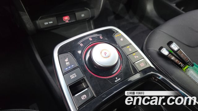 Kia Niro Plus Air 2023 — фото 9