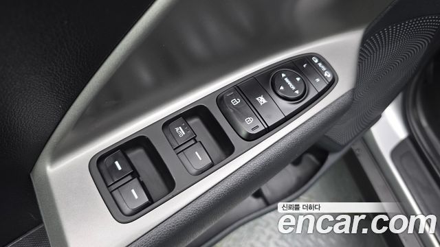 Kia Niro Plus Air 2023 — фото 20