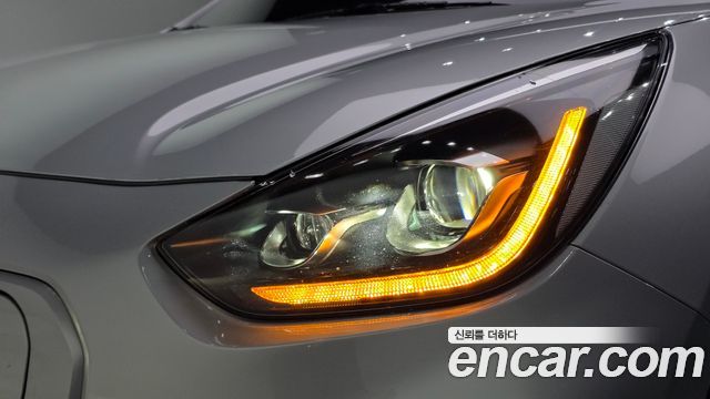 Kia Niro Plus Air 2023 — фото 22