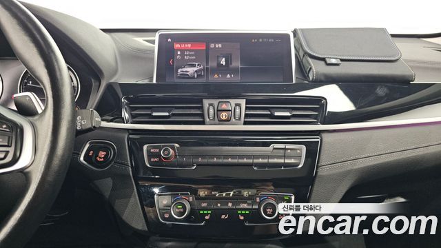 BMW X1 (F48) xDrive 20i xLine 2022 — фото 14