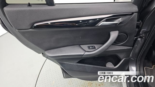 BMW X1 (F48) xDrive 20i xLine 2022 — фото 25