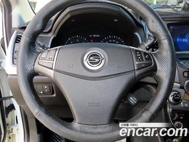 KG Mobility (SsangYong) Korando C 2.0 RX 2WD HI-DLX 2015 — фото 8