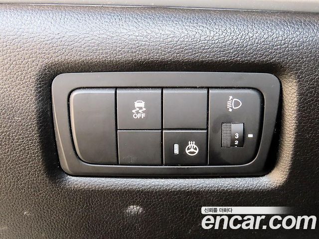 KG Mobility (SsangYong) Korando C 2.0 RX 2WD HI-DLX 2015 — фото 16