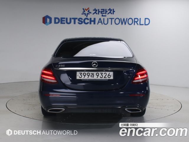Mercedes-Benz E-Class (W213) E250 Avantgarde 2020 — фото 4