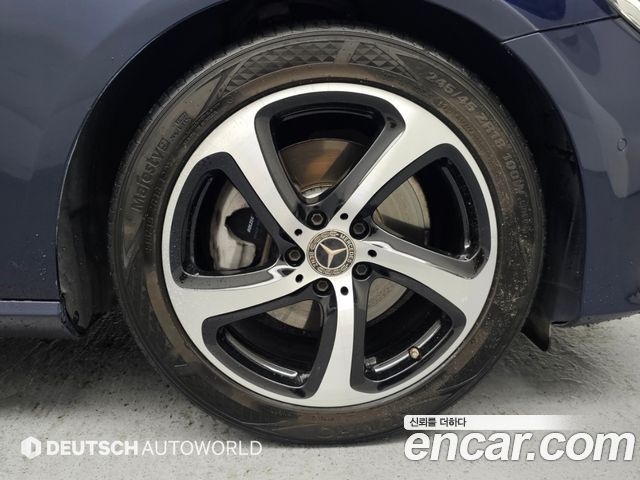 Mercedes-Benz E-Class (W213) E250 Avantgarde 2020 — фото 5