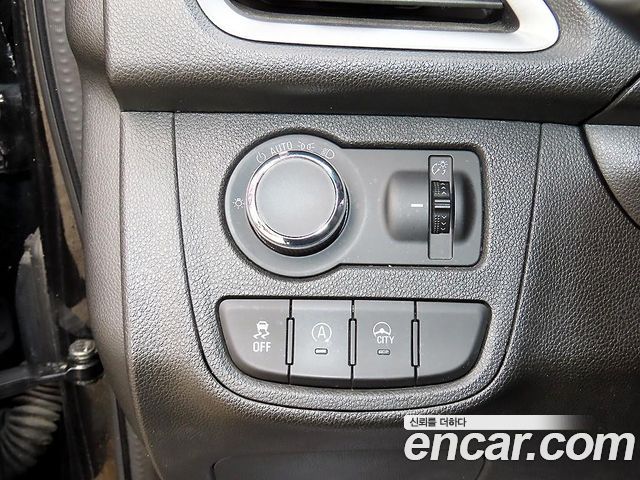 Chevrolet Spark LT 2019 — фото 16