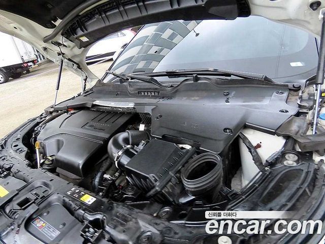 Land Rover Range Rover Evoque (II) P250 SE 2021 — фото 23