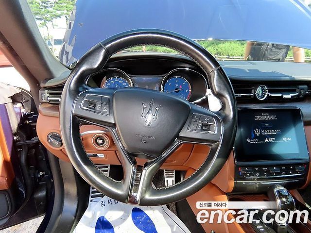 Maserati Quattroporte 3.0 Diesel 2017 — фото 8