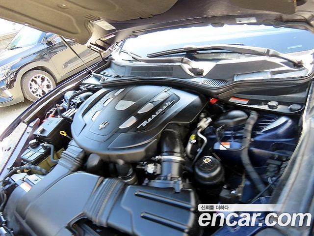 Maserati Quattroporte 3.0 Diesel 2017 — фото 23