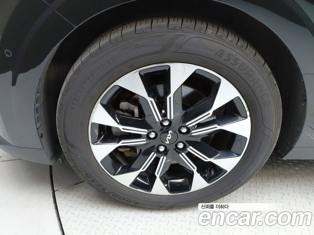 Kia Carnival (IV) Gasoline 7-Seater Signature 2023 — фото 5