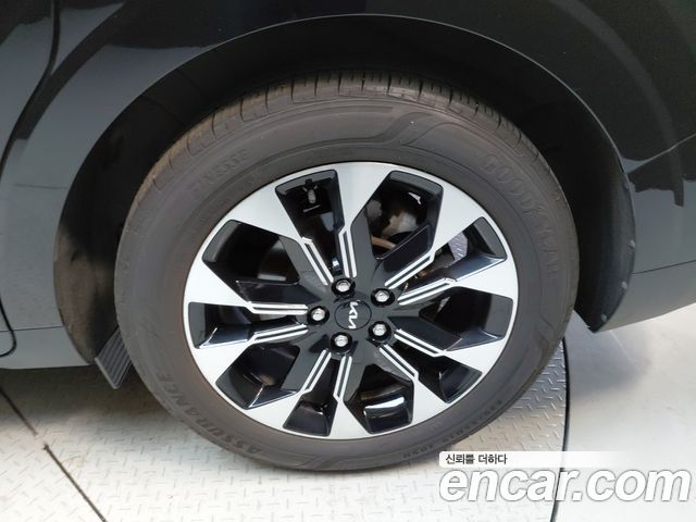 Kia Carnival (IV) Gasoline 7-Seater Signature 2023 — фото 21